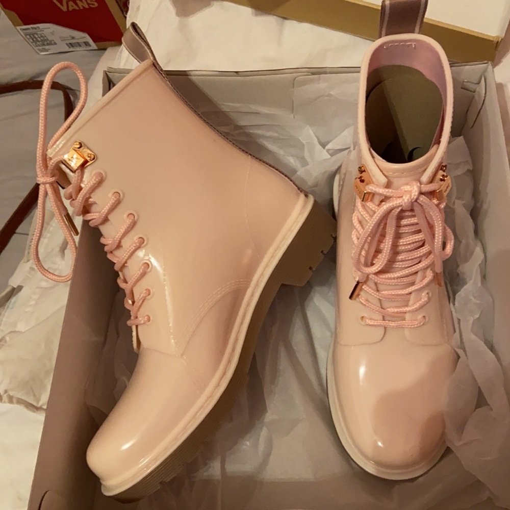 Michael Kors, size 6 , brand new - Picture 2 of 3